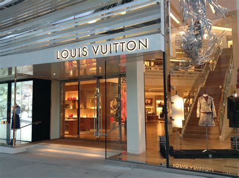 louis vuitton singapore outlet.